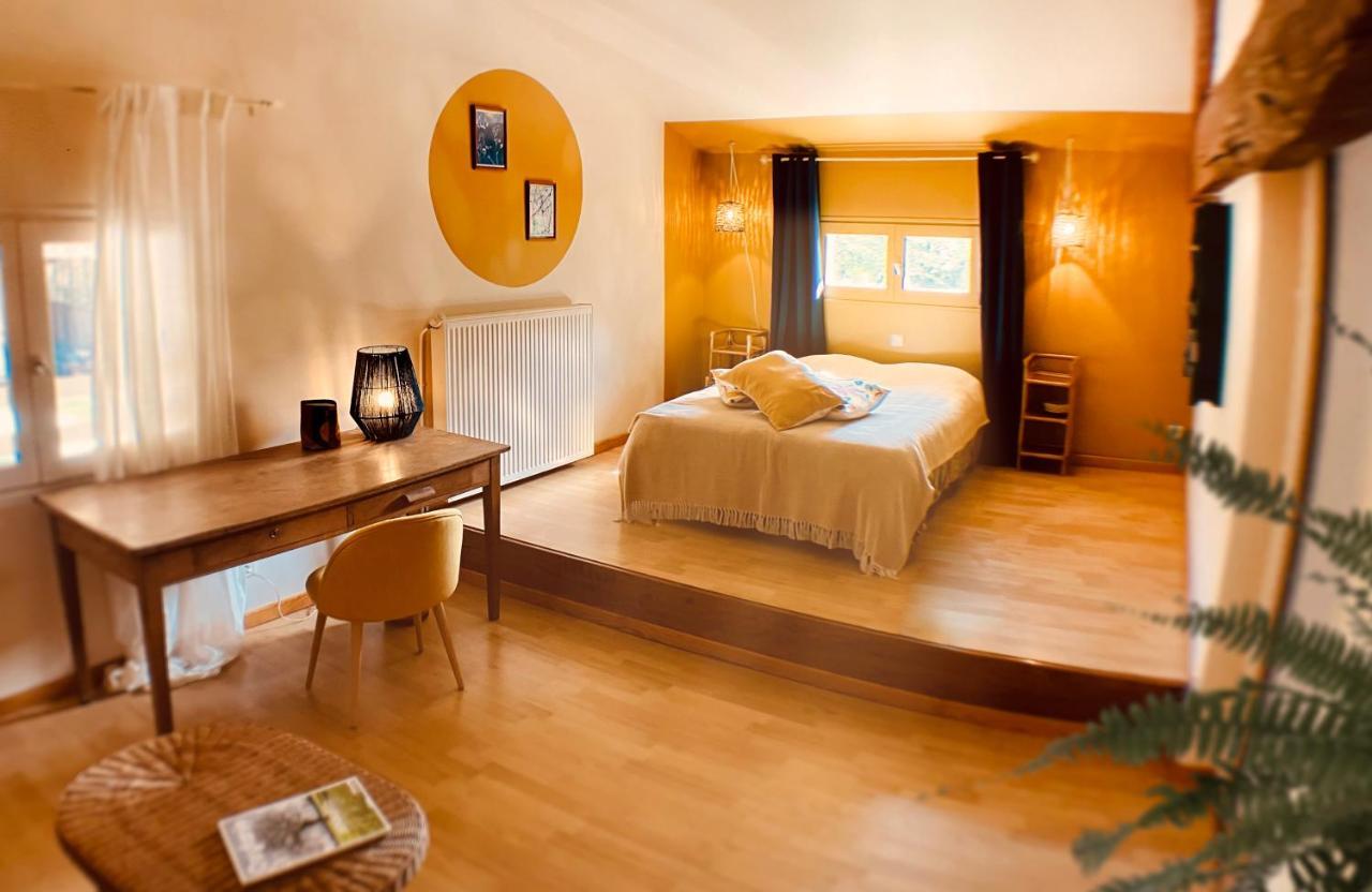 Le Repaire De La Reveuse Bed & Breakfast Saint-Frajou Exterior photo