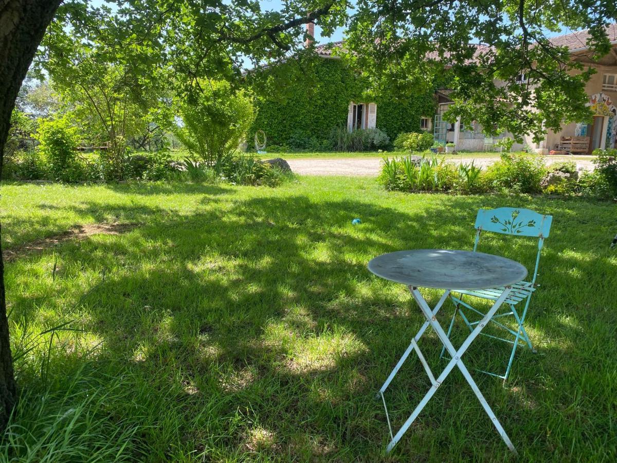 Le Repaire De La Reveuse Bed & Breakfast Saint-Frajou Exterior photo